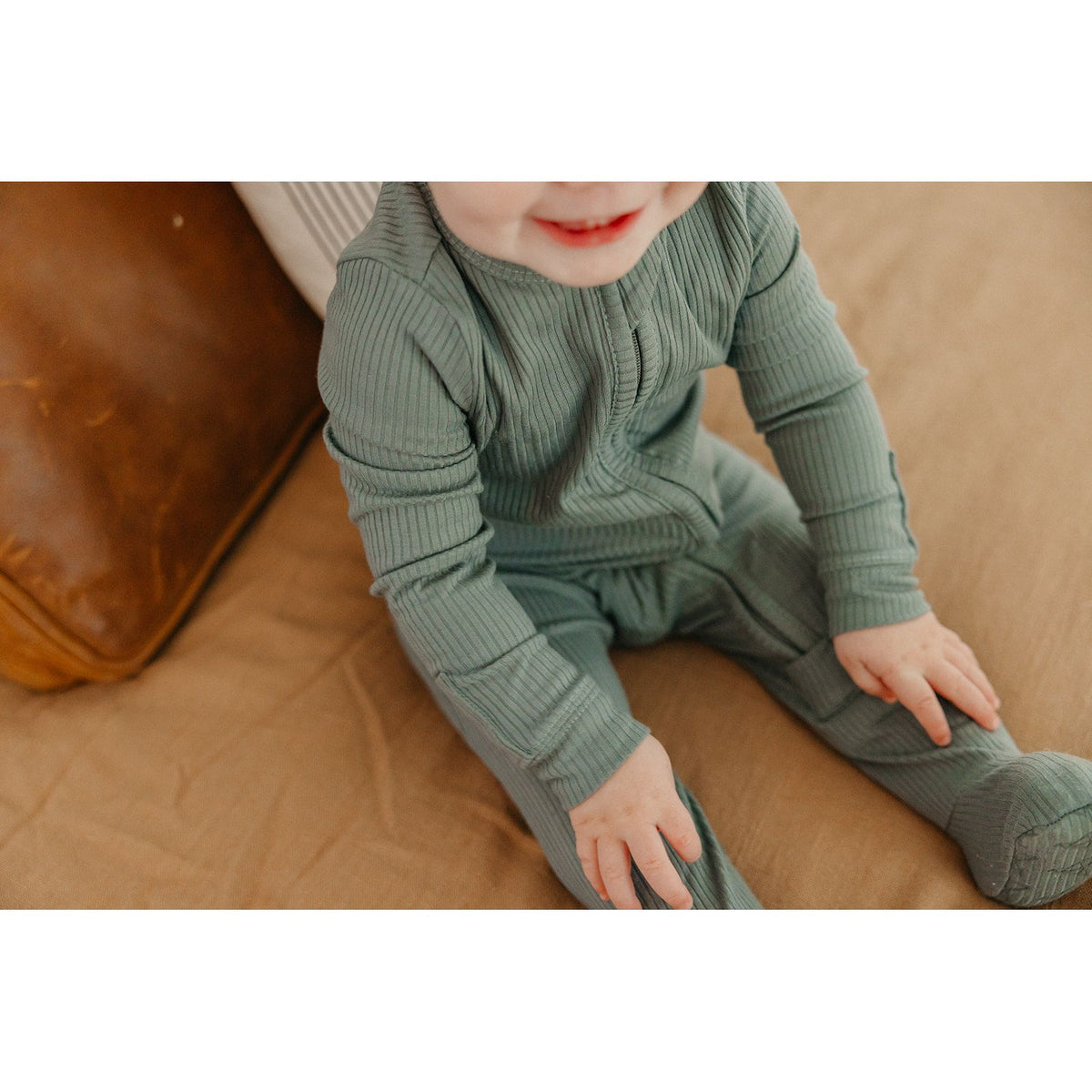 Copper Pearl Zip-Up Footie in Moss (3-6)