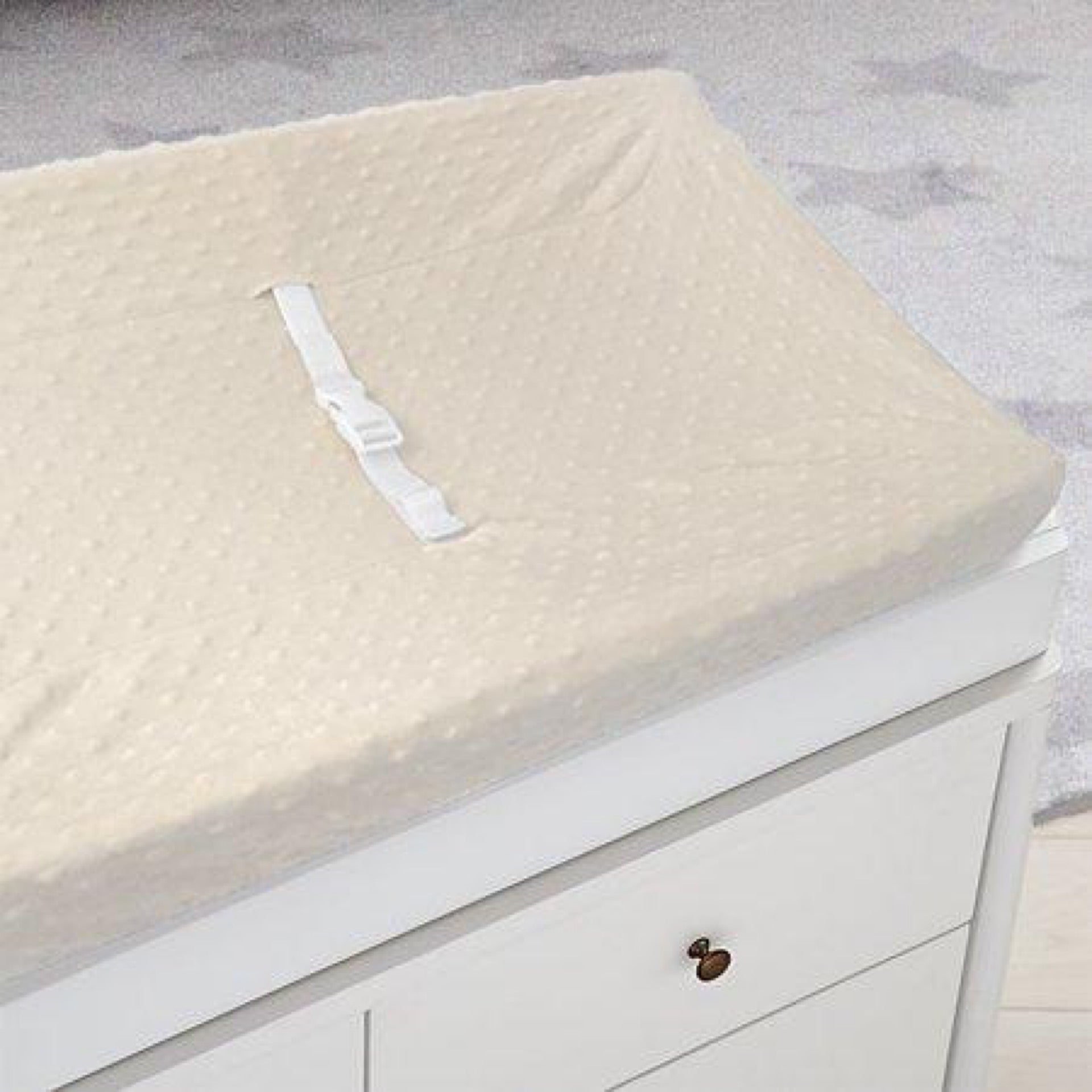 American Baby Company Heavenly Soft Minky Dot Fitted Contoured Changing Pad Cover Puff Girls