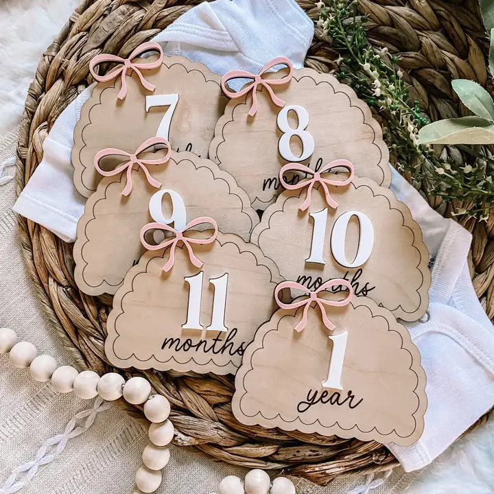 Wooden Monthly Milestone Set - Dainty Bows Ivory